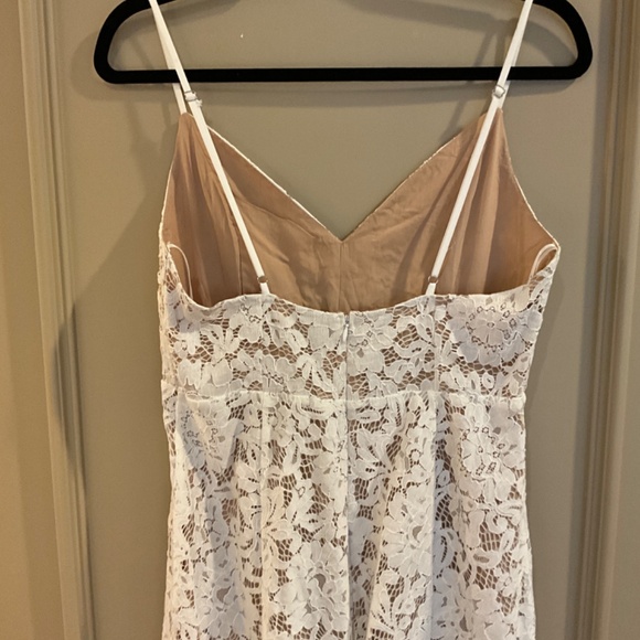 LULUS White Lace Maxi Long Dress with Nude Lining V-Neck Size Medium - Picture 5 of 10